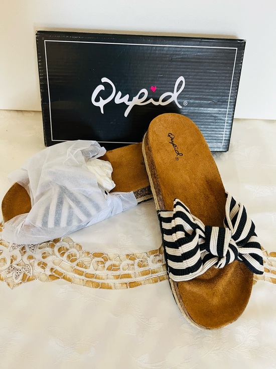 Qupid Shoes - Qupid Black & White Striped Bow Slide Sandals with Tan Footbed